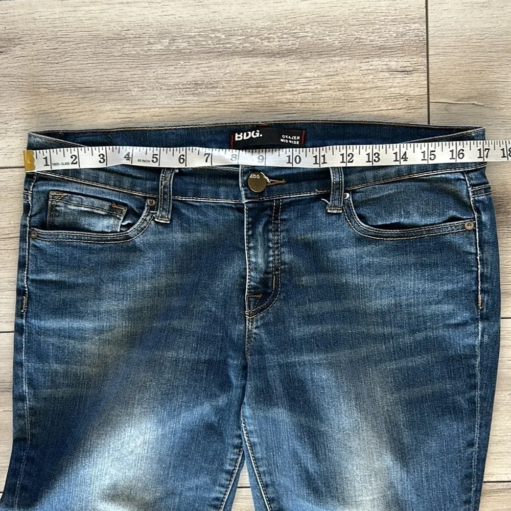 Urban Outfitters BDG Grazer mid rise skinny jeans size 30